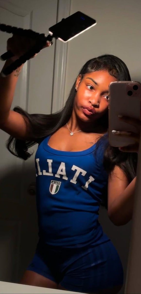 roseclarrk_'s tweet photo. I’m available today #dmvfreaks #dmv #dmvmeets https://t.co/3mtTU7uA20