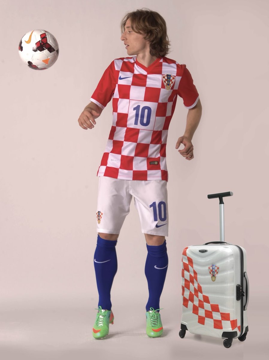 modricrkive's tweet photo. barbie soccer player doll (accessories included) https://t.co/VR8bhA8GUF