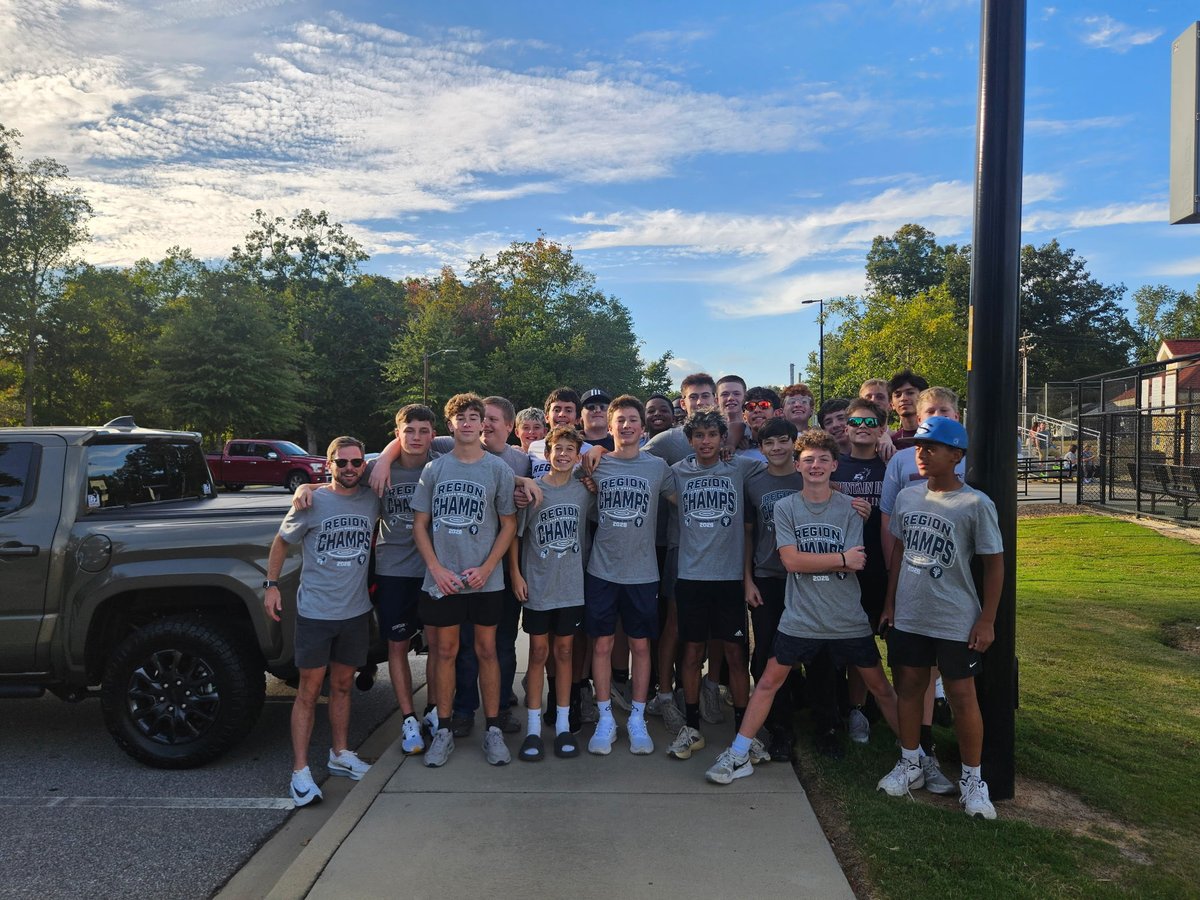 Mr_CoachJ's tweet photo. Fury Wrestling learned some #NewMoves tonight from the fine folks at the Fountain Inn Miracle League! Thanks to @FountainInnSC Rec Dept for teaching us how to Score Runs and Have Fun. https://t.co/SQiNyOzG1E
