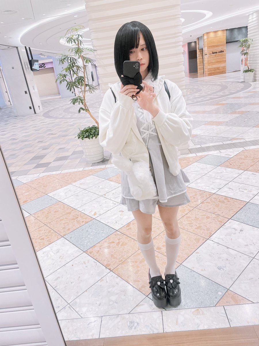 bansan_oasis's tweet photo. なかなか着る機会なかったセットアップを着れて嬉しい♡ https://t.co/wGsi0pnmaE