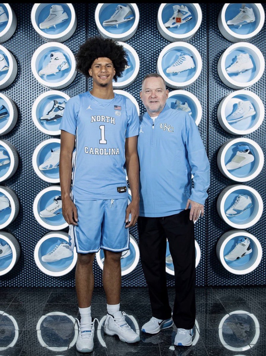 DukeFansZone's tweet photo. #Noticing https://t.co/bnnWHK5kZS