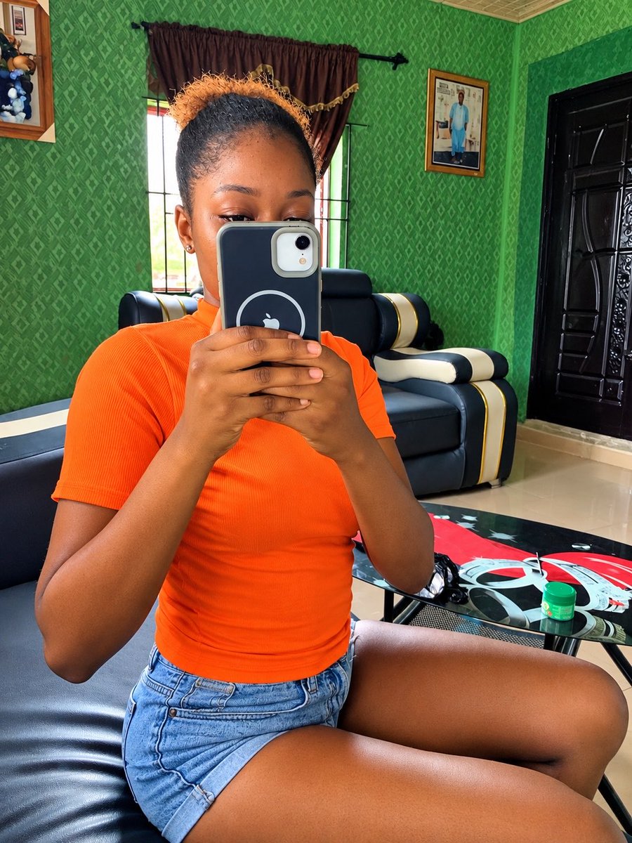 Oluwatoyinx6's tweet photo. Hi https://t.co/0yHD5S1iWq