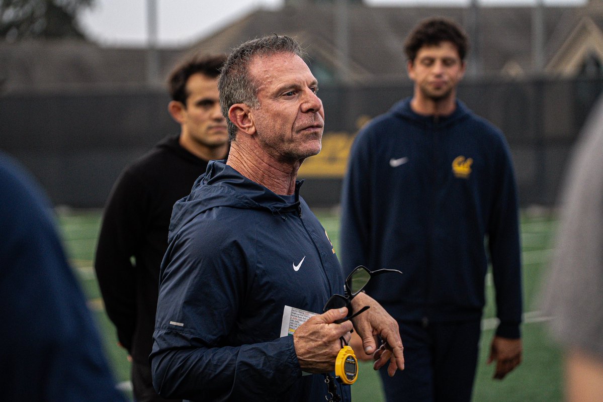 CalBaseball's tweet photo. 𝐄𝐚𝐫𝐥𝐲 𝐌𝐨𝐫𝐧𝐢𝐧𝐠𝐬 𝐖𝐢𝐭𝐡 𝐂𝐨𝐚𝐜𝐡 𝐁 >>>

#GoBears https://t.co/re4eDUccTu