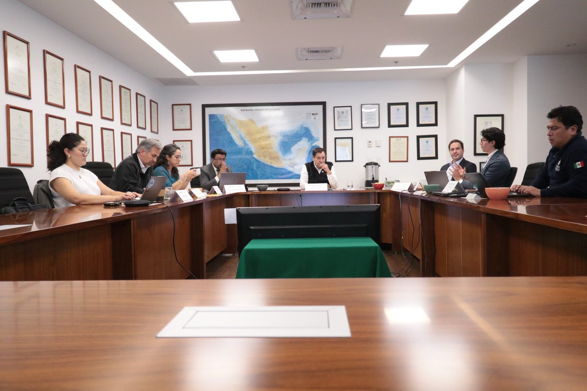 CONANP_mx's tweet photo. Hoy nos reunimos para avanzar en el trabajo conjunto por la conservación de México. 🤝

Sostuvimos una reunión de trabajo con integrantes de la iniciativa SPACES y la Mesa de Financiamiento con el objetivo de coordinar esfuerzos técnicos y financieros rumbo a la Meta 30x30. 📊 https://t.co/8SALBdGO8O