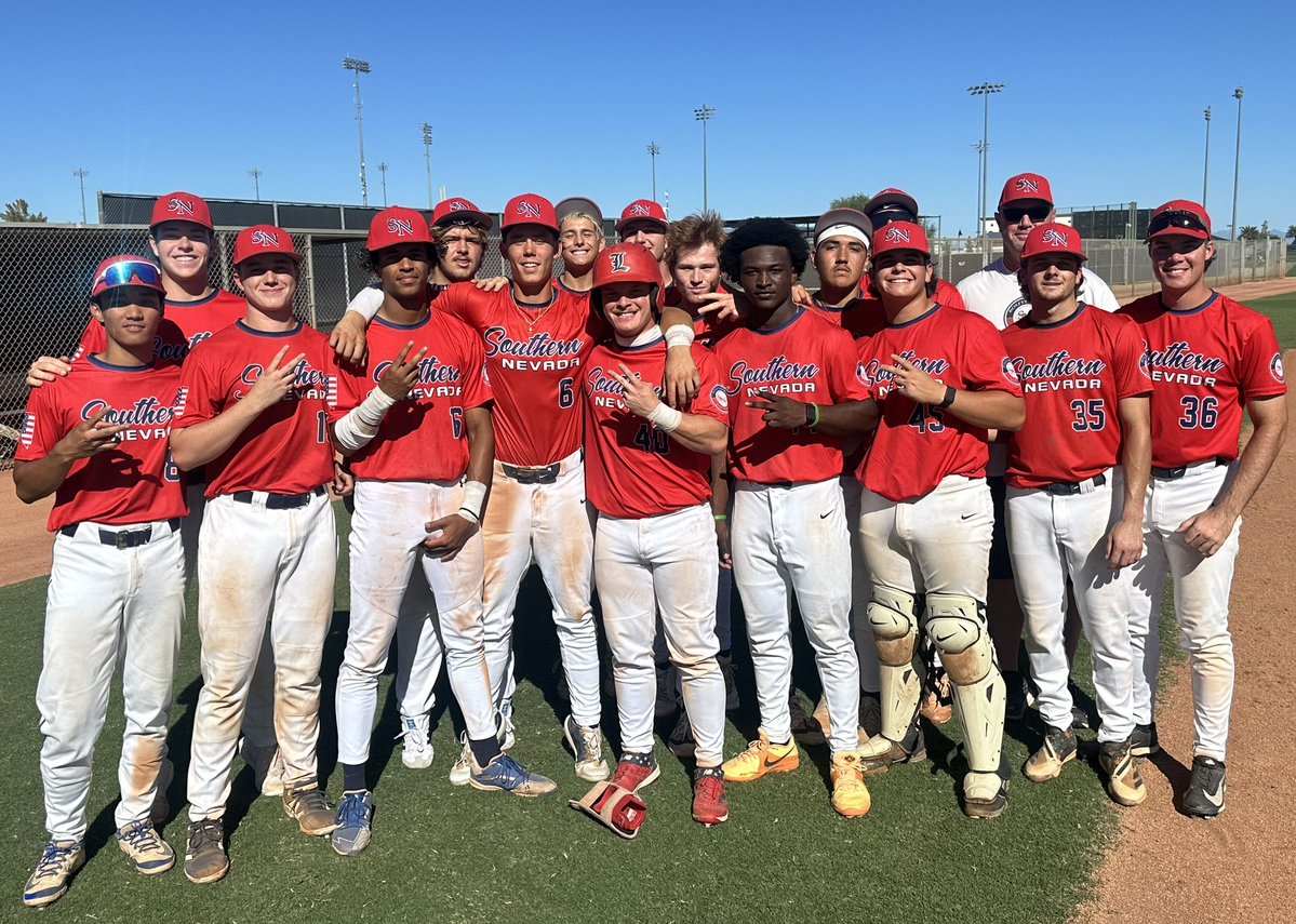 Whitspotlight's tweet photo. I had the opportunity to coach a talented group at the Arizona Senior Fall Classic this weekend. 
The team consisted of players from Southern Nevada and SoCal (Orange Lutheran, Servite, Yorba Linda, Villa Park). If you’d like any information, please feel free to DM. https://t.co/TyduGdRVGV