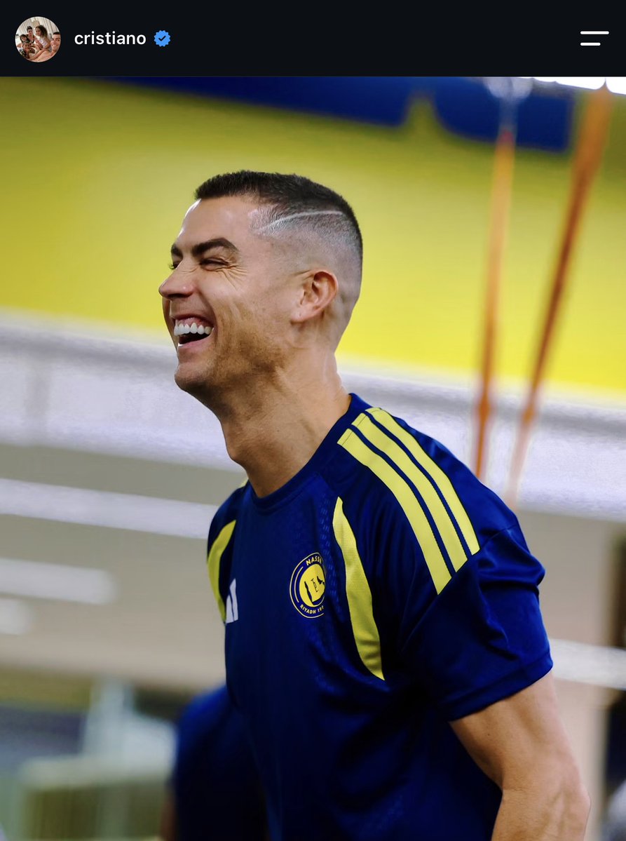 TouchlineX's tweet photo. 🚨📲 𝗡𝗘𝗪: Cristiano Ronaldo is HAPPY to be back with Al Nassr! 😁 https://t.co/xuA9ww6yAf