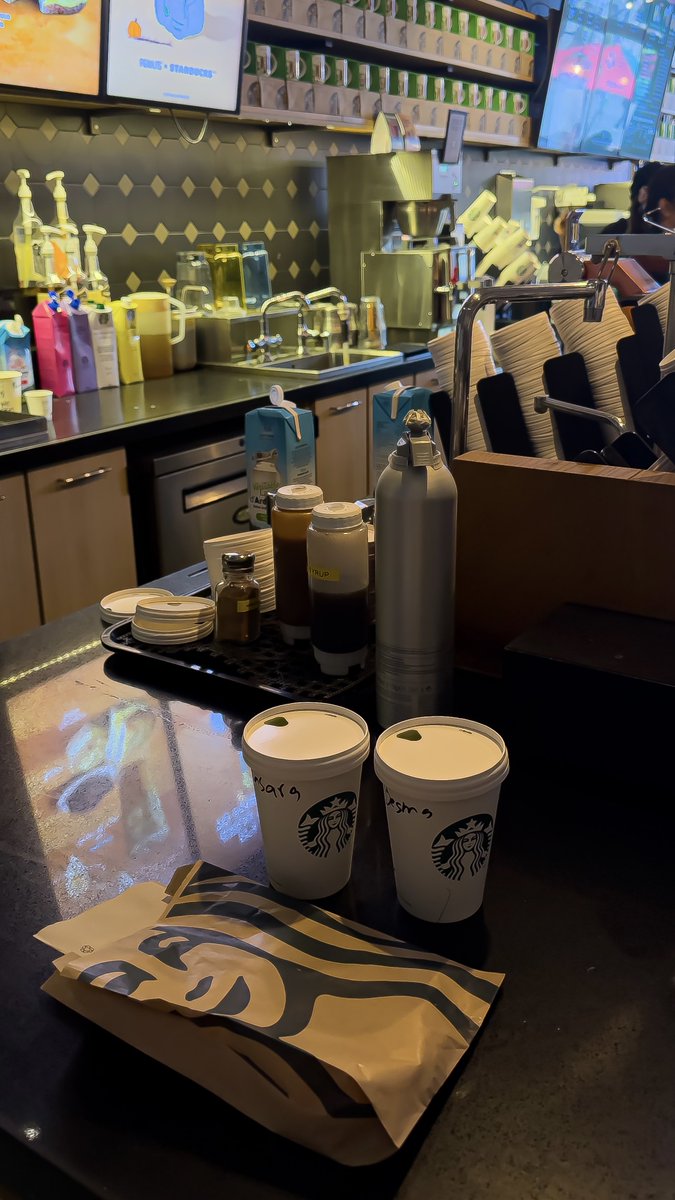 _immass's tweet photo. 🧣🌟 https://t.co/No8pzBh8JC