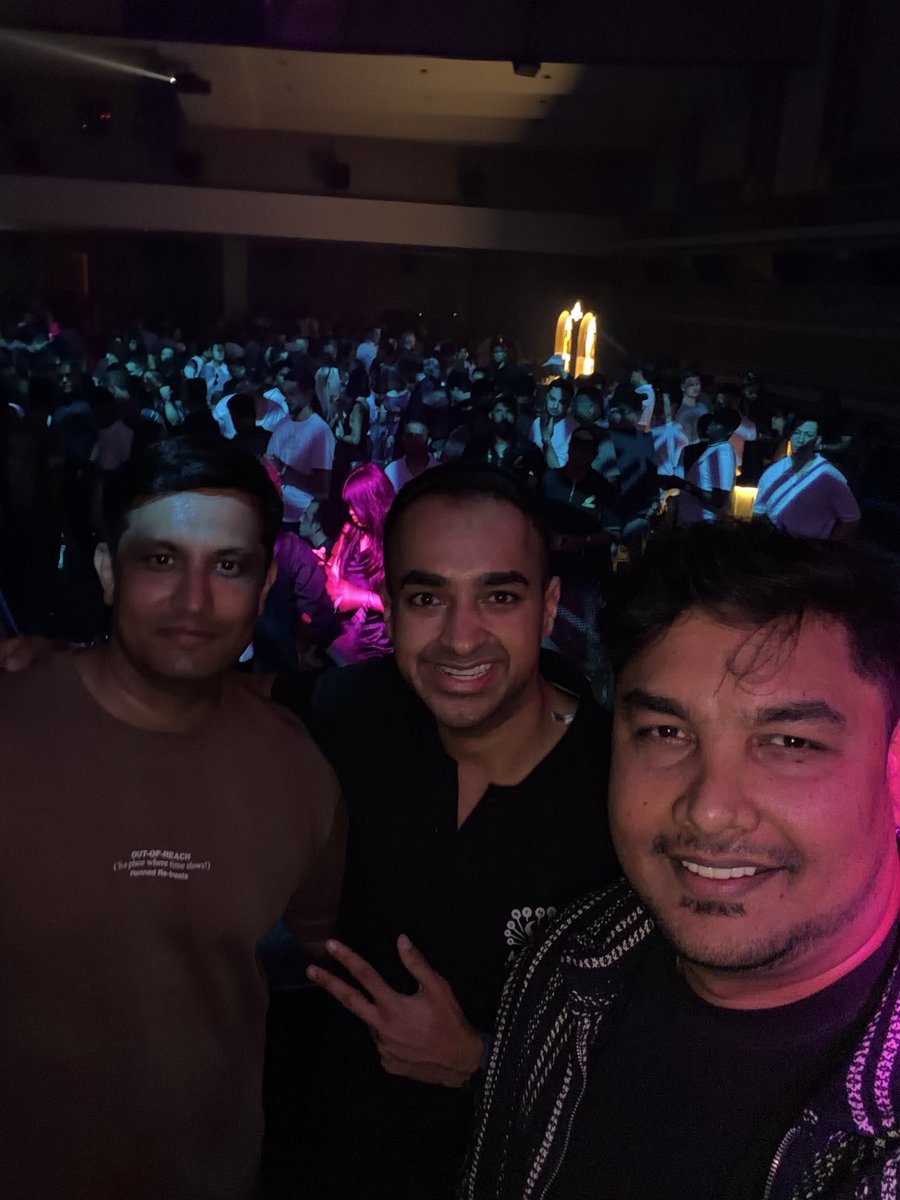 vaibhavvali's tweet photo. What a legendary day! Ups and downs and this is just the first official day of #token2049 #tokenweek https://t.co/qIcA3bQU2d