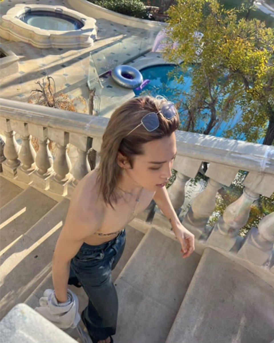 KoomisJax's tweet photo. 🎶 Come on Barbie, let’s go party 🎶 https://t.co/s8UsUUwu2u