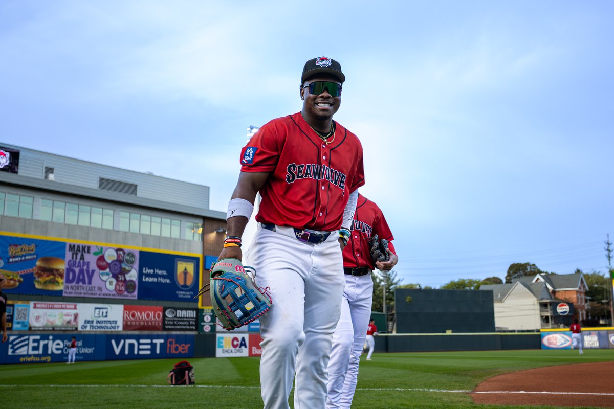 erie_seawolves's tweet photo. Hope you're having a great day 😁 https://t.co/APLxrleMrc