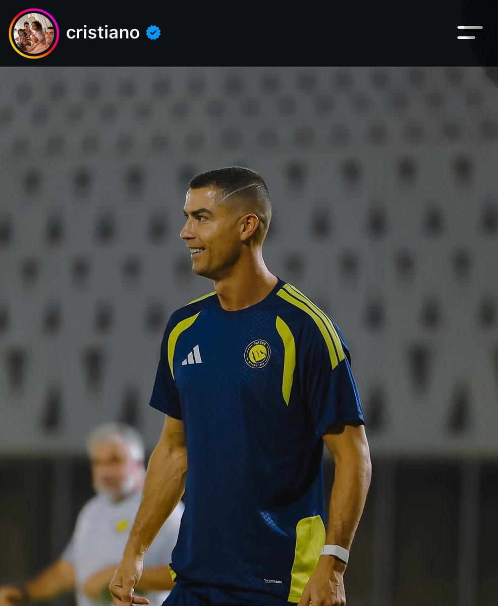 Nfcdiario's tweet photo. كريستيانو رونالدو عبر (IG) :

🟡🔵 https://t.co/F5Tkza8zun