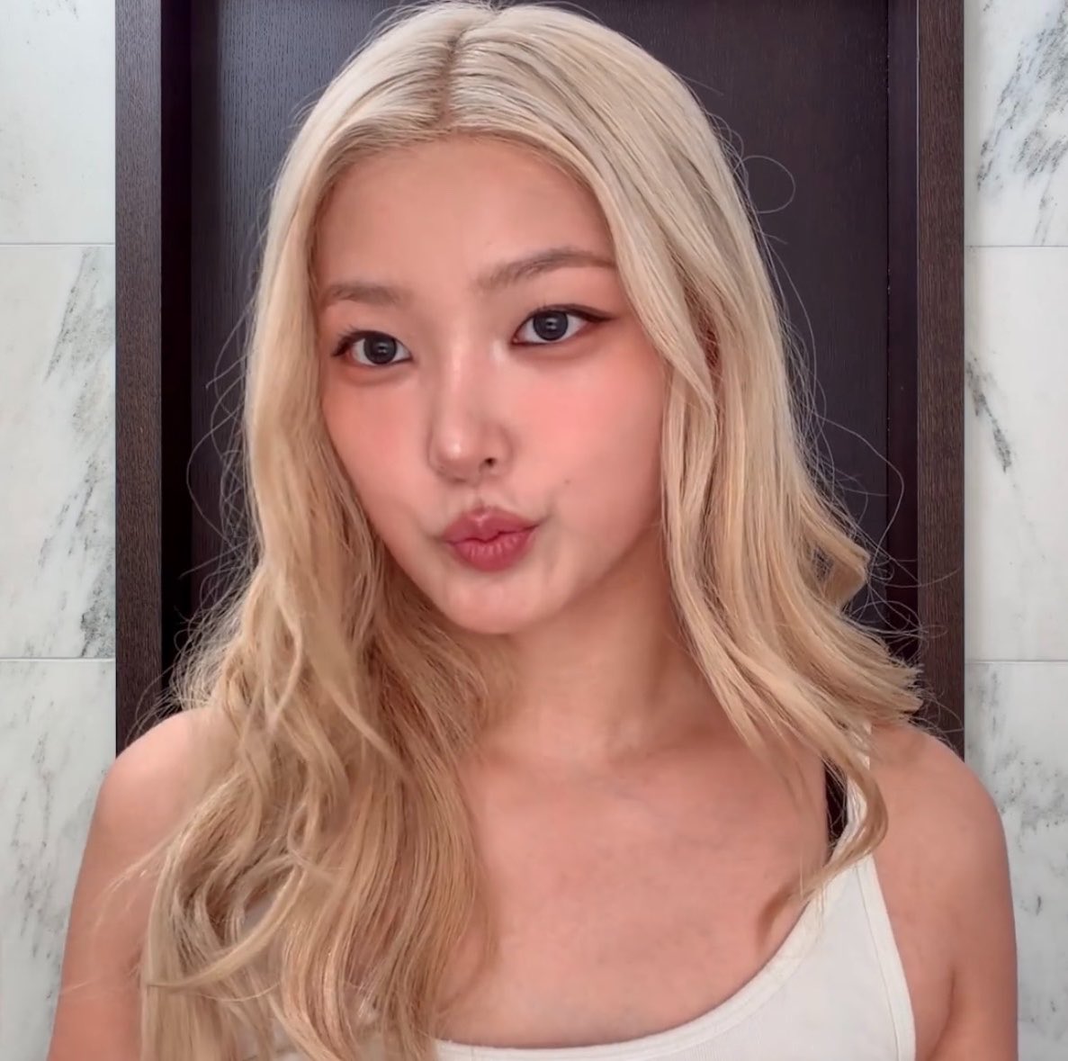 NewsKatseye's tweet photo. Yoonchae shares her full skincare and makeup routine with Vogue in a new video on their YouTube channel! ✨

#KATSEYE @katseyeworld https://t.co/INYrVRG69c