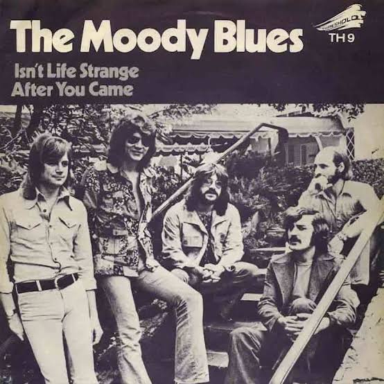 thefootyalmanac's tweet photo. Roger Lowrey pays tribute to John Lodge, bassist from The Moody Blues, on the first anniversay of his death.
https://t.co/vNa8cQoxyG
@thefootyalmanac #RogerLowrey @MoodyBluesToday #TheMoodyBlues #JohnLodge https://t.co/vWhLcF4rEa