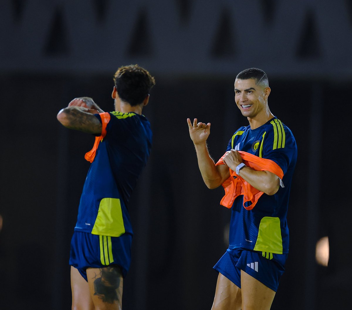 Cristiano's tweet photo. 🟡🔵 https://t.co/VDoZXX6vs7
