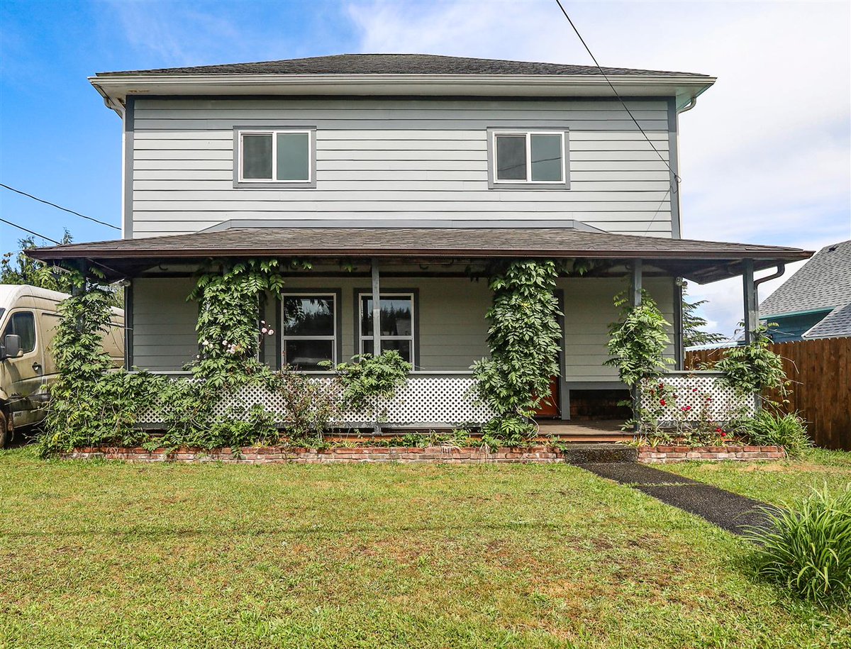 GreningerHarley's tweet photo. Could this beautiful Cosmopolis home be the one you've been looking for? Contact us for details.

#PremierRealty #AberdeenWA #RealEstate #Graysharbor https://t.co/qwmeUlqUx2