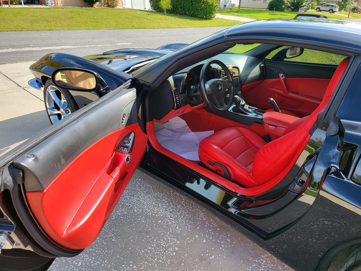 perrin1233ff__'s tweet photo. They say if you don’t turn around and stare at your car when you walk away from it, you aren’t a true car guy. This thing just does it for me! https://t.co/w9VFk310gs