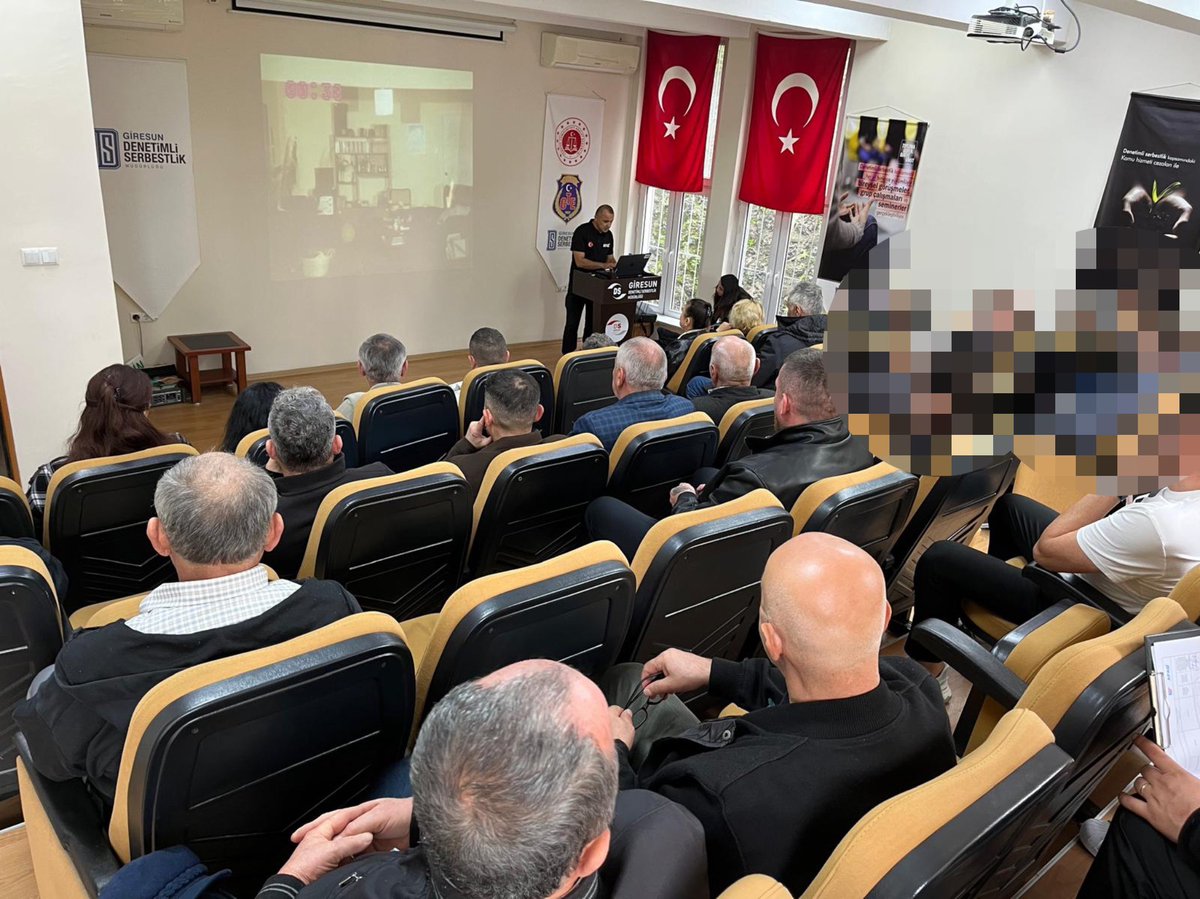 GiresunDsm's tweet photo. Eğitim ve iyileştirme faaliyetleri kapsamında, AFAD Eğitim Şube Müdürü Göksel Elifoğlu tarafından yükümlülülere yönelik “Afetle Mücadele Eğitimi�� gerçekleştirildi.
#cte
#DenetimliSerbestlik https://t.co/HNYIKiIiUl