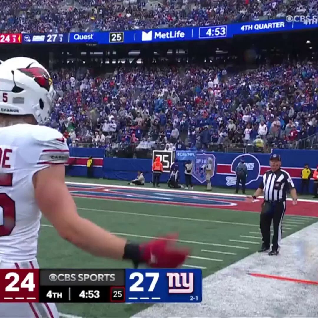 MySportsUpdate's tweet photo. The NFL announced today that line judge Jeff Seeman has been suspended 2 games and referee Adrian Hill 1 game for separate instances of unprofessional conduct toward a player.

Seeman’s incident occurred during Cardinals-Giants, while Hill’s occurred during Dolphins-Vikings. https://t.co/O4zBFN9EPE