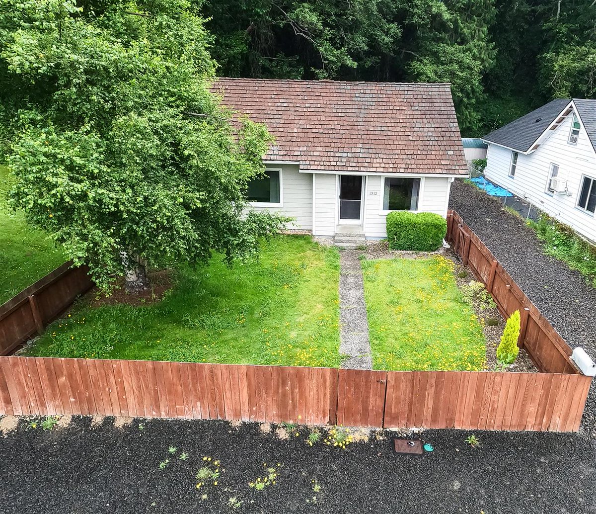 GreningerHarley's tweet photo. The house of a lifetime! 2 bed, 1 bath, and a whole lot of interesting details.

#PremierRealty #AberdeenWA #RealEstate #Graysharbor https://t.co/gJt6NwBkG1
