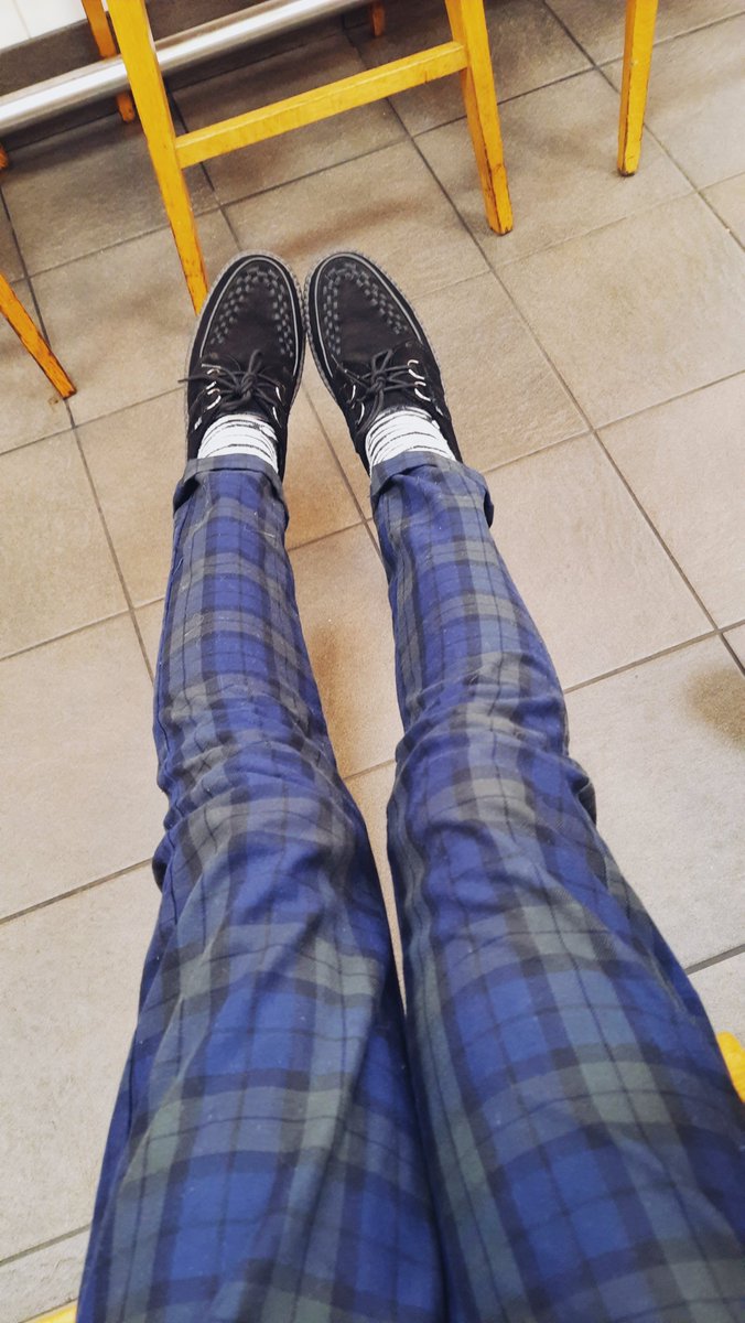 kerocity's tweet photo. pov: you are a dumb stupid idiot twink https://t.co/QyDLnuVCEq