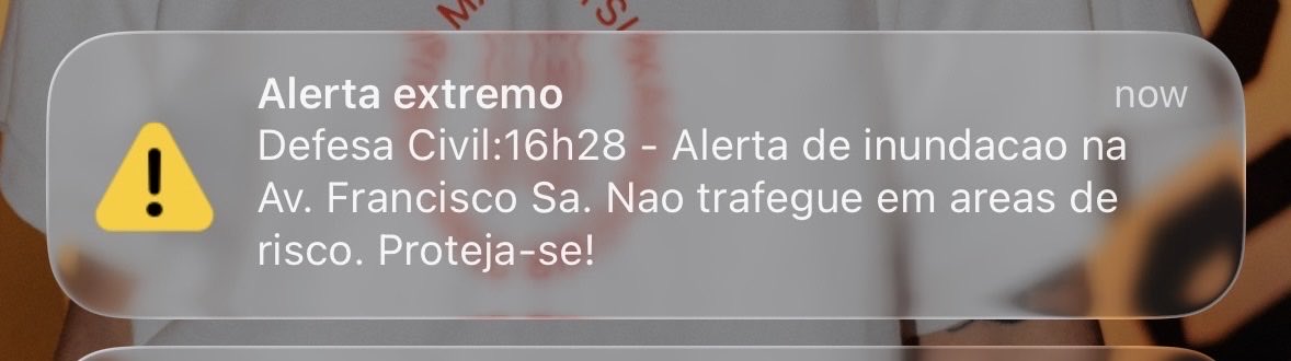 patymagal's tweet photo. vou pedir ifood https://t.co/IDD37Z1Duv