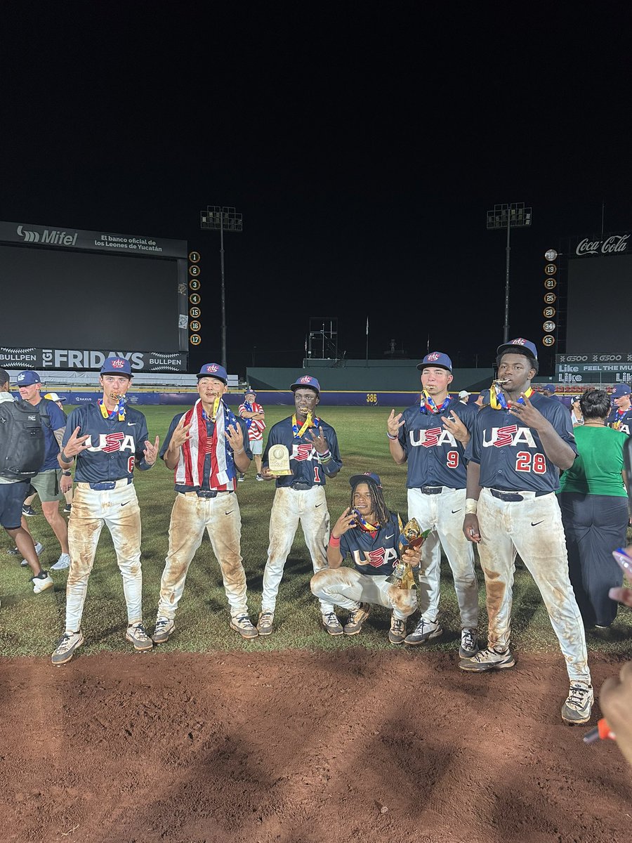 USABaseball12U's tweet photo. Two-time World Champions! 🇺🇸🥇🥇

@USABaseball15U https://t.co/teBOR394pH