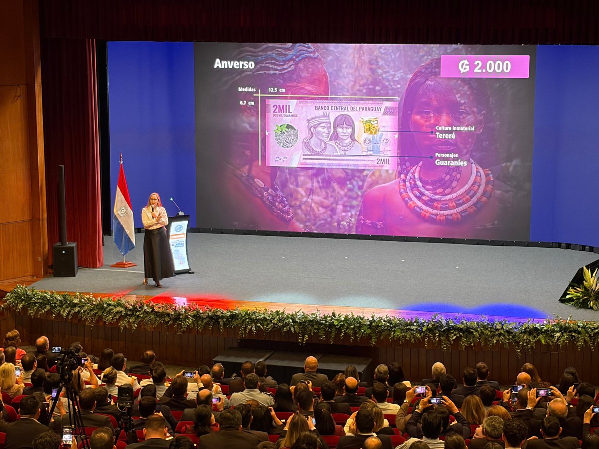 BCP_PY's tweet photo. El Banco Central marca un hito al presentar una nueva familia de billetes del guaraní que celebra a la historia, cultura y biodiversidad del Paraguay

Noticia completa: https://t.co/KPf4bbYFoD
#FamiliadeBilletesPy