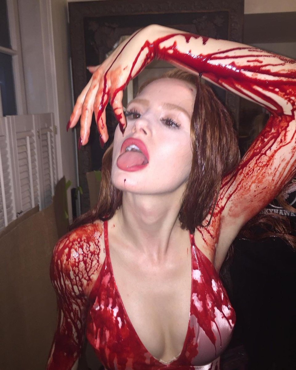 horrorhottieee tweet picture