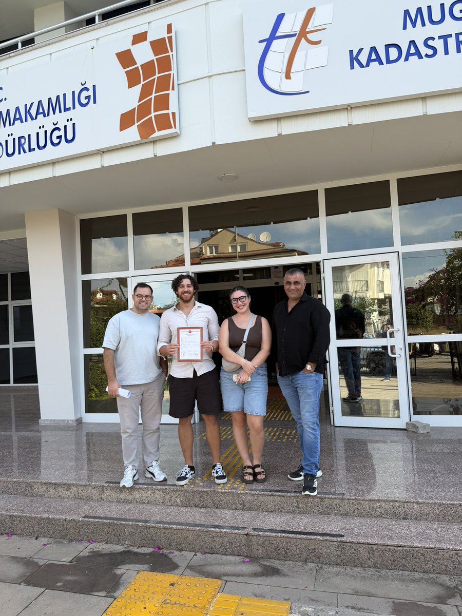 TurunTahsin's tweet photo. Satarsa baran emlak grup satar satmak bizim işimiz #fethiye https://t.co/Yi1LTbU40y https://t.co/cimwLGt3f8