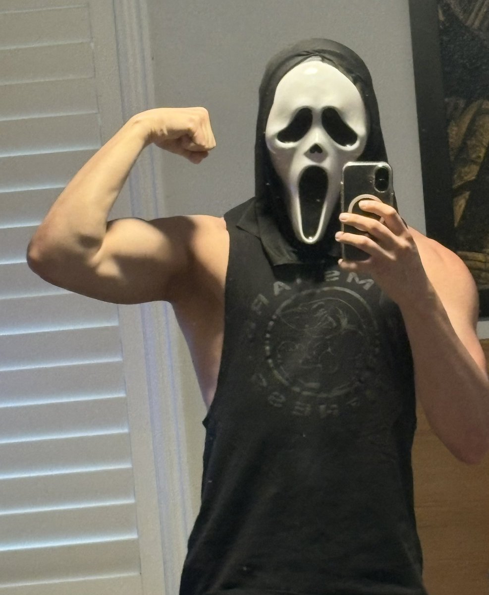 bennno15's tweet photo. Happy bicep btuesday 👻 https://t.co/LF9vsaCrs5