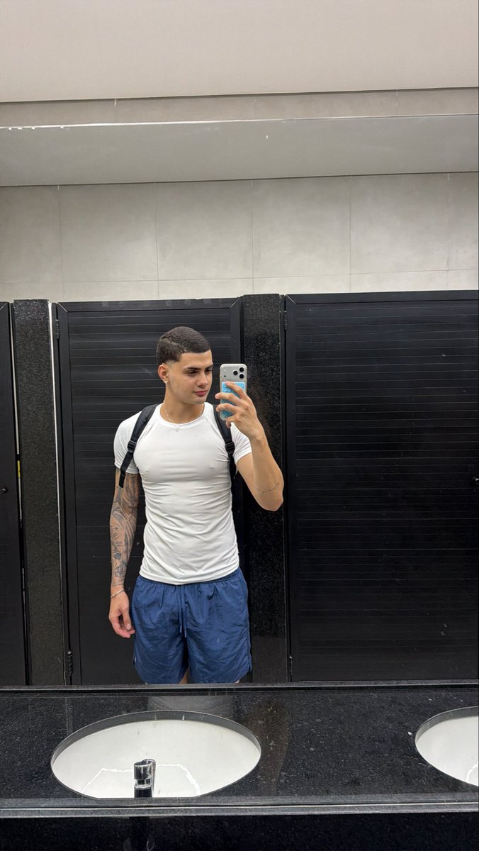 SORRIZINHO20's tweet photo. 🤓 https://t.co/uLP3vstsyh
