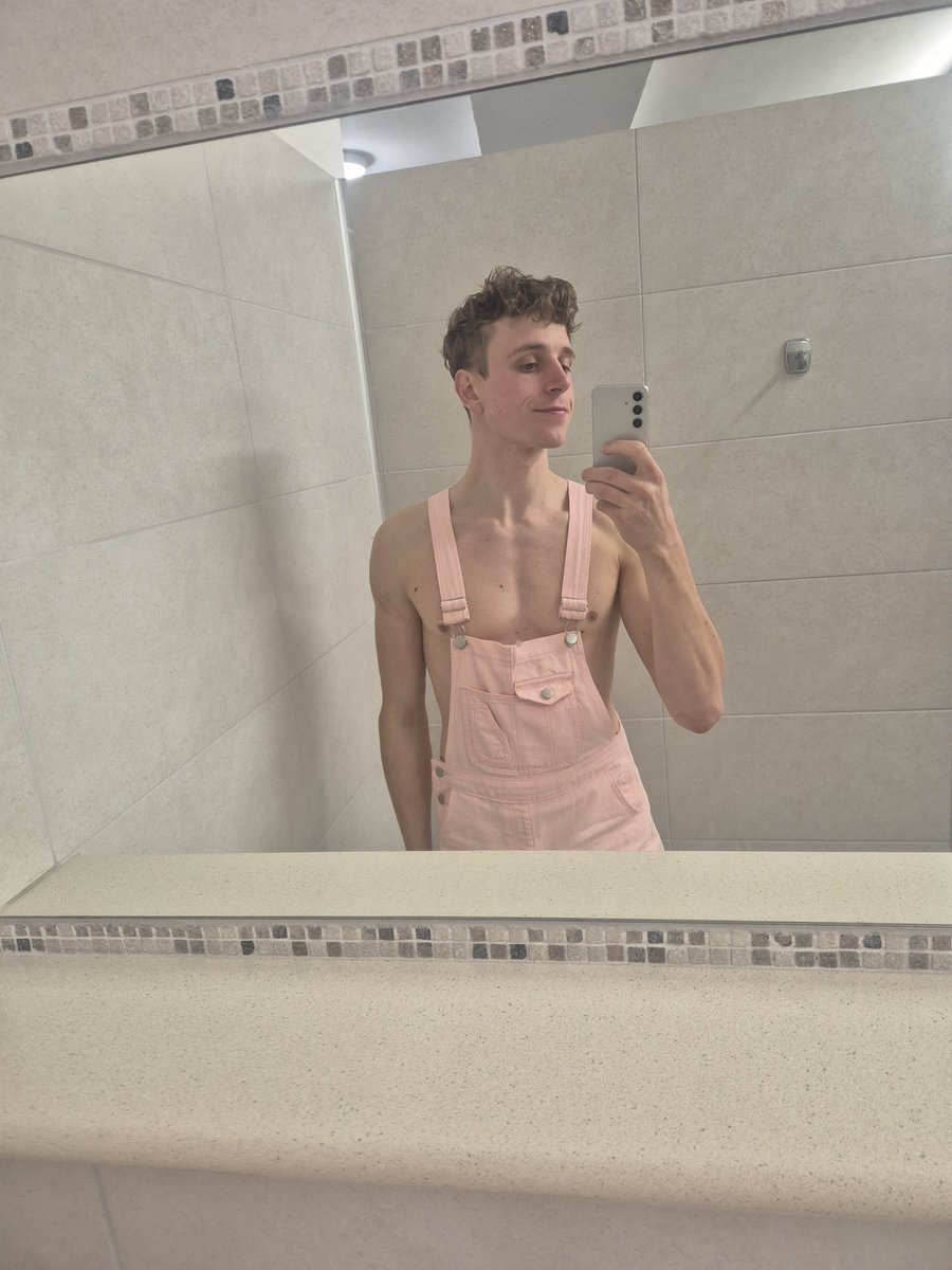 iammoriz's tweet photo. Day 5, Locktober 🔒 https://t.co/PNu2mJtQME