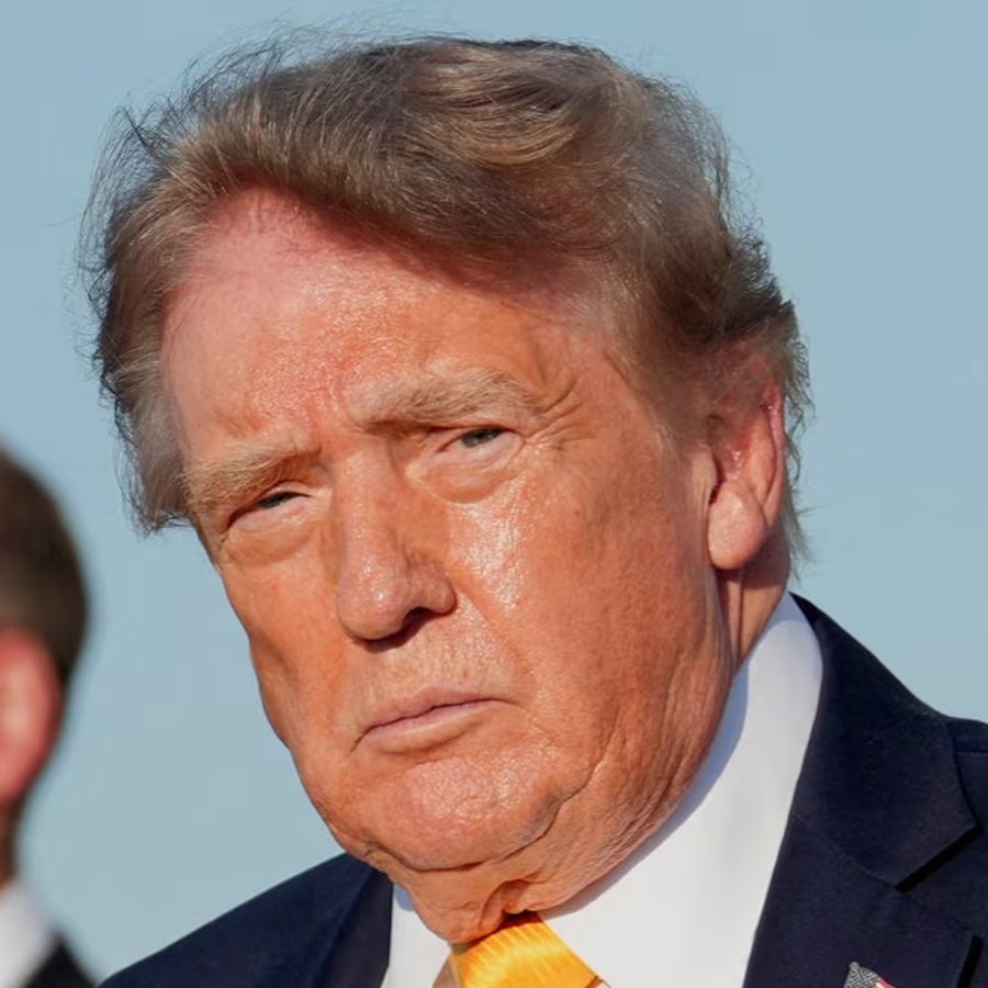 ConflictTR's tweet photo. ABD Başkanı Trump:

Benzin fiyatlarını yukarı çeken artık Hürmüz Boğazı değil  asıl mesele rafineriler.

Rusya'daki rafineriler Ukrayna tarafından havaya uçurulurken, bizdekiler de Kaliforniya gibi "Mavi Eyaletler"de Demokratlar tarafından kapatılıyor. https://t.co/bsw2uaLxZh
