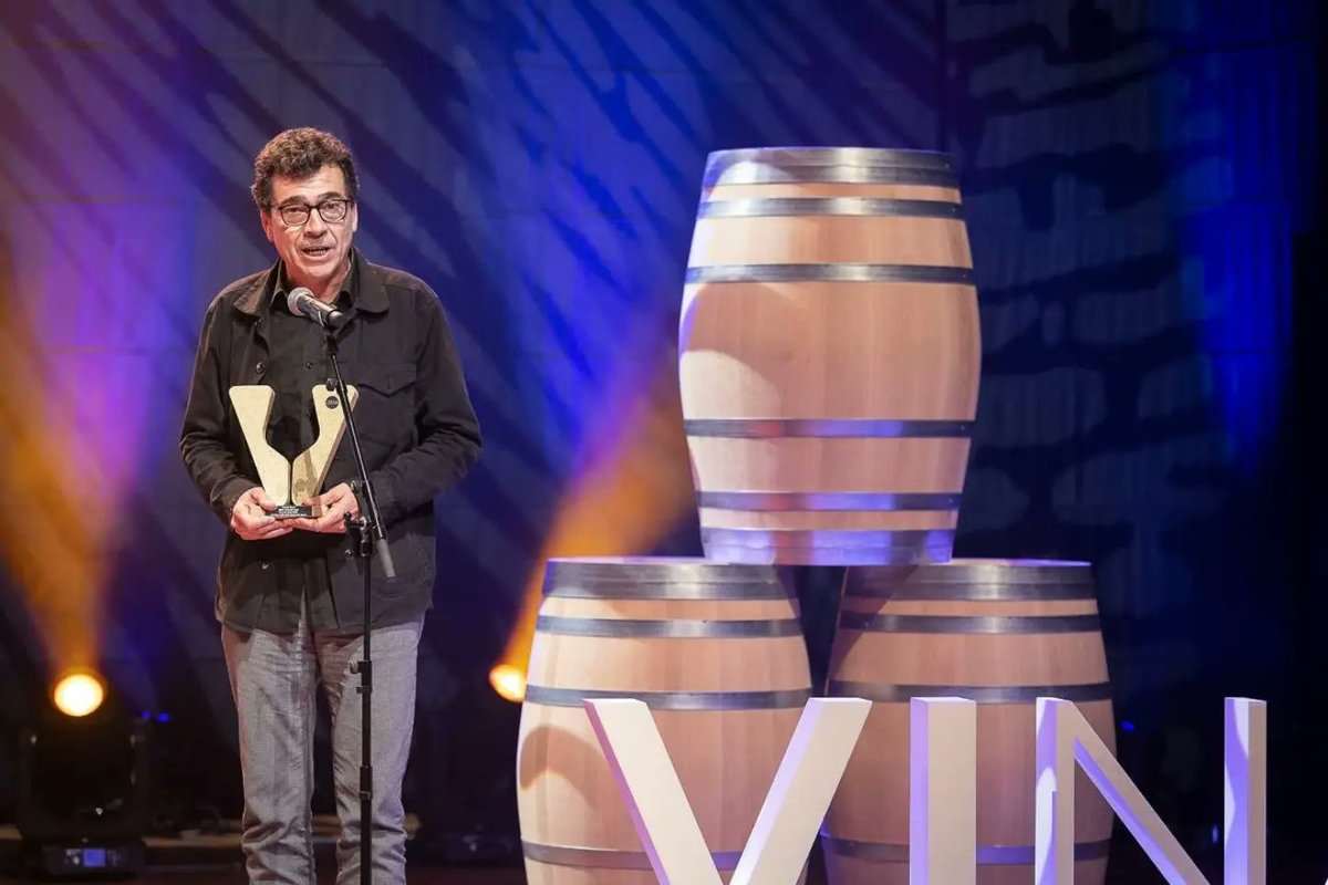 Promo_Economica's tweet photo. 🍷Els vins lleidatans brillen als Premis Vinari 2026 amb cinc medalles i el guardó al millor vi català

👉El Tros del Tossal 2023, de Cérvoles Celler, obté el màxim reconeixement del certamen

🔗Llegeix la notícia: https://t.co/ZXXNU6xWPn

📷Fotografies: Jordi Play https://t.co/exZ6uSJmYf