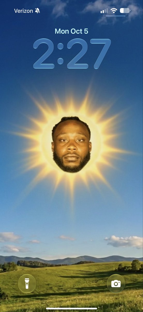 brandpolzin's tweet photo. @ChicagoBears @kylemonangai This is my screener saver BTW #beardown https://t.co/ouah91biLO