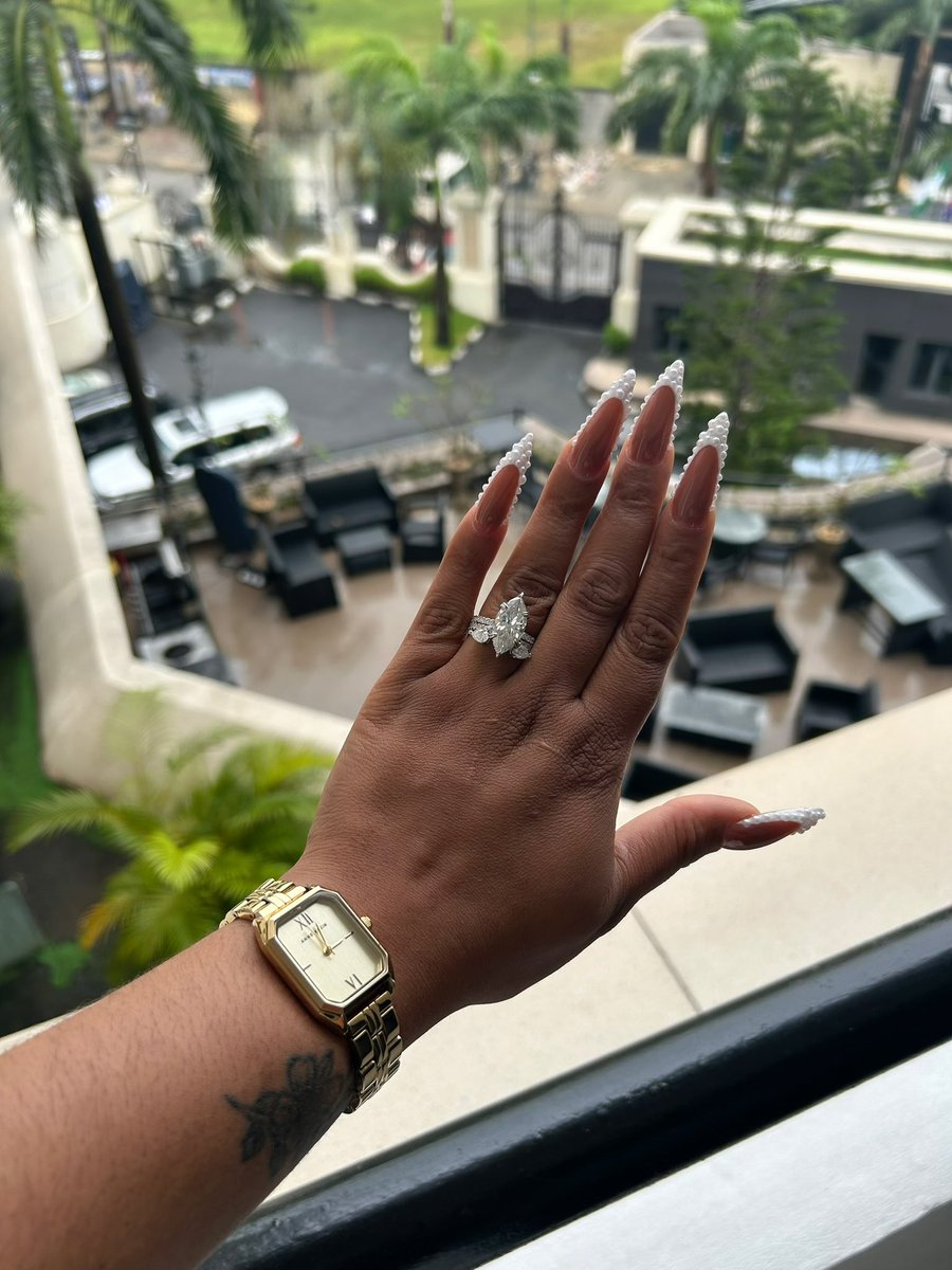 a__vanita's tweet photo. I see you all love my ring 😍😍

Trust me, I do too 🫢💍 https://t.co/rBGh21l6gX