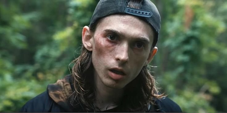 stenthusistic27's tweet photo. Here's a blurry pic and vid of whom I think is Austin abrams (long haired black shirt guy) hanging out with stranger things cast in Charlie's garden in atlanta 2024 
you can see him having the same hair he had in weapons as he was filming it then https://t.co/dcBTagZC6I