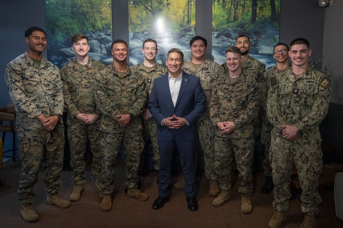 SECNAV's tweet photo. The Sailors and Marines I met at Naval Base Kitsap today represent the best weapon system our military has - our people. 

I am committed to making sure our Quality of Life and Quality of Service initiatives support these service members in mind, body, and soul. https://t.co/9HPhRqi8OB