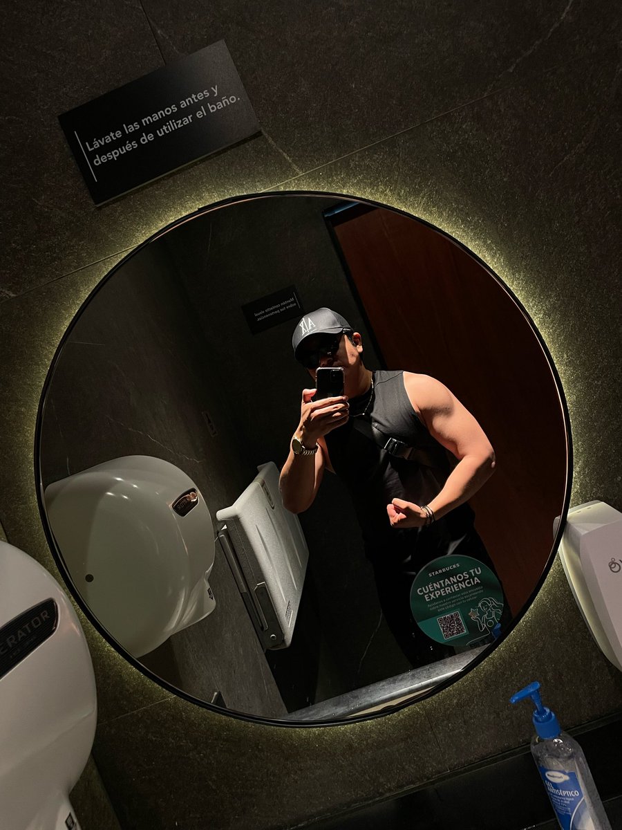 AlmoraO's tweet photo. Do it just for you #gymbuddy https://t.co/kY5gace7fD