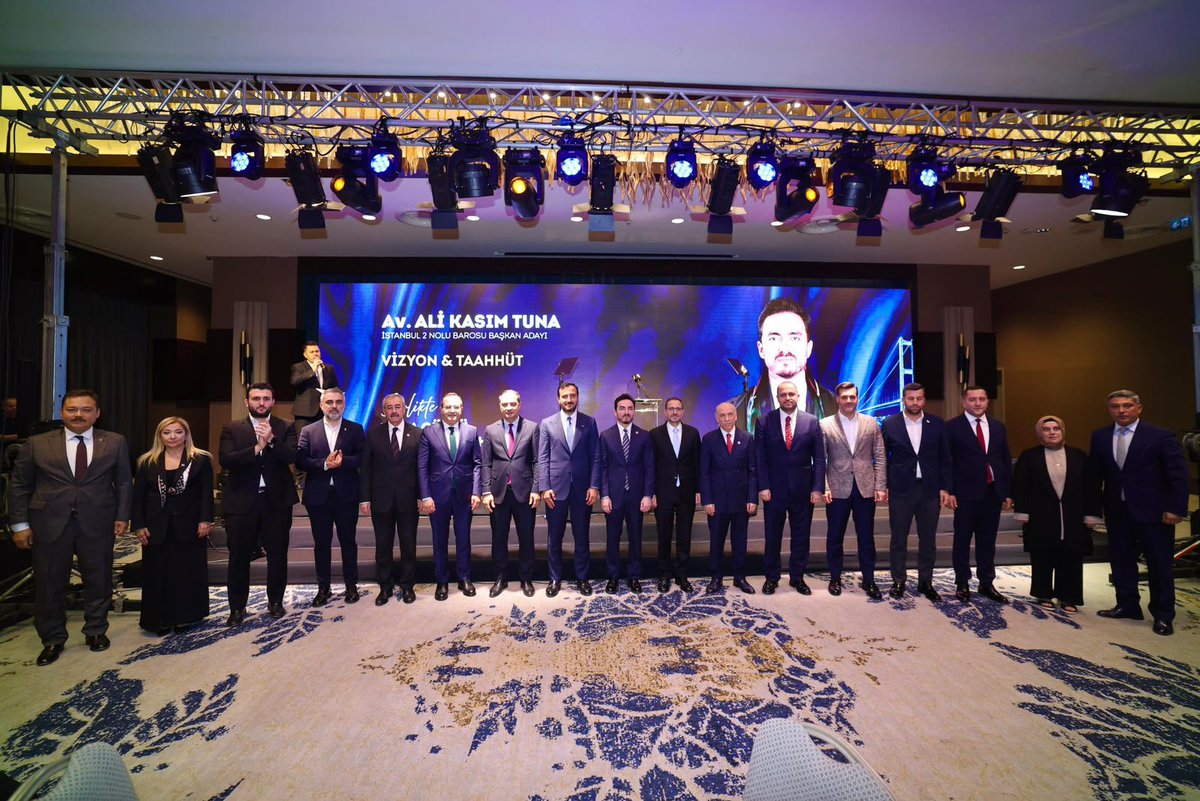 Aydogan_Ahiakin's tweet photo. Kurucu Üyesi olmaktan gurur duyduğum İstanbul 2 Nolu Baromuzun Başkan Adayı Av. Ali Kasım Tuna’nın Aday Tanıtım Programı’na katıldık.

Genç meslektaşlarımızı desteklemek ve mesleki sorunlara çözüm sağlamak amacıyla çıktığı bu yolda Av. @AliKasimTunaTR’ya ve avukat meslektaşlarımıza başarılar diliyorum.