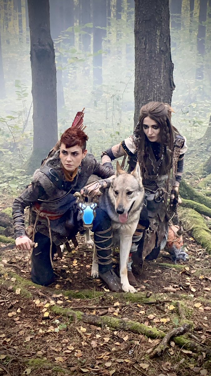 EdvardSpells's tweet photo. God of War Atreus and wolf cosplay 

A few behind the scenes photos from the photoshoot with @manulysart as Freya. Too bad we didn’t audition for the God of War series 😅 https://t.co/rvILY5dFPu