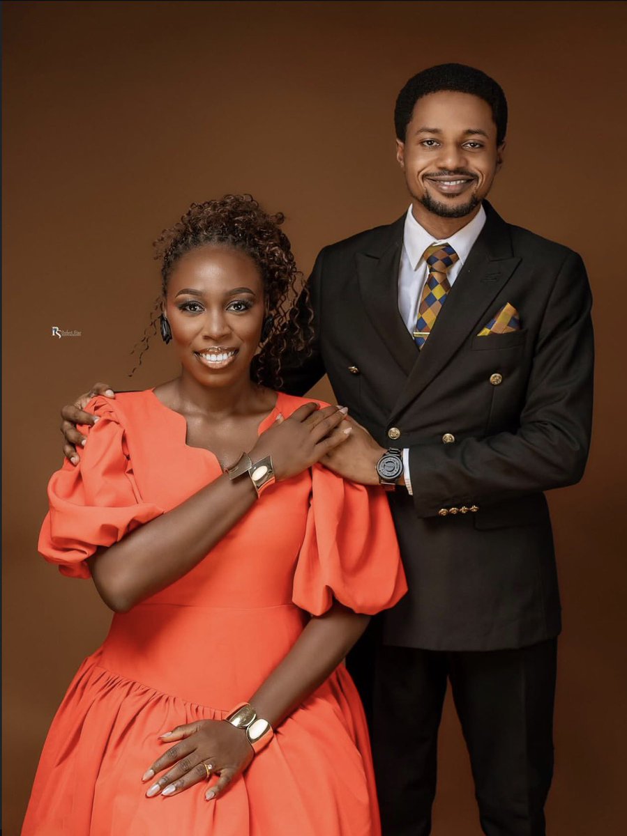 Hybrid_Ola's tweet photo. This gist is crazy oo 😂

Apostle Sam Adegoke of Elijah Generation Church has issued a public apology to women he had sëxu@l relationships with before getting married to his wife last month.

He says he deeply regrets his actions and has decided to take a step back from public ministry while he works on making amends to those affëcted.

He is also asking for prayers as he says he has realized his mistakes and wants to make things right.

Meanwhile, he and his wife have now turned off their Instagram comment sections.

What are your thoughts?