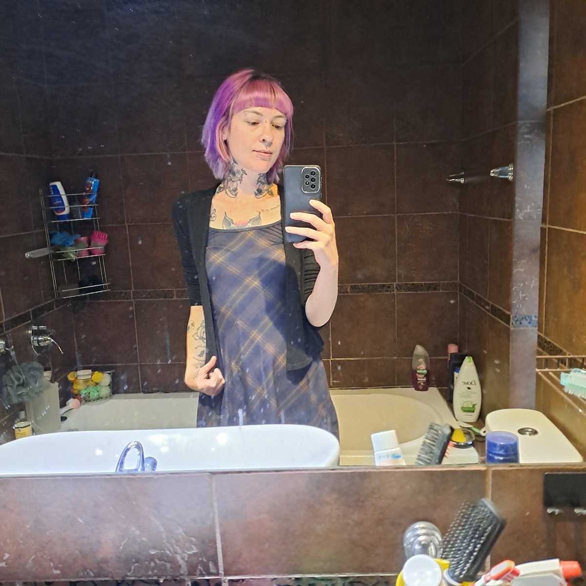 JustBlake777's tweet photo. There’s a little more to this set… 👀 If the cute purple bangs aren’t enough, well… just know it all comes off 😈

#goth #altgirl #purplehair #bangs #tattoos https://t.co/zpwJz1qdjD