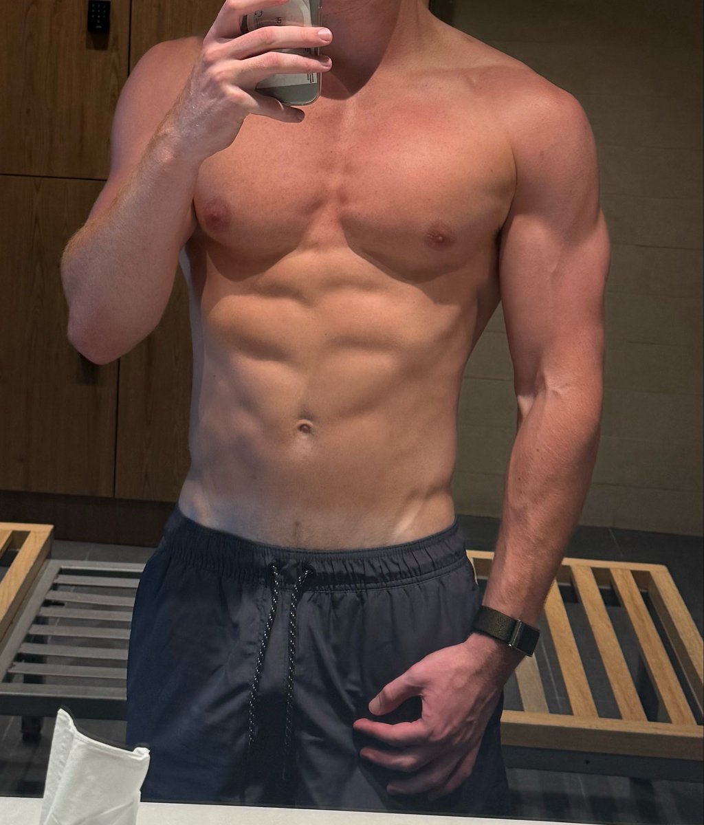 alexstudxxx's tweet photo. Monday pump https://t.co/uRp1TTATZJ