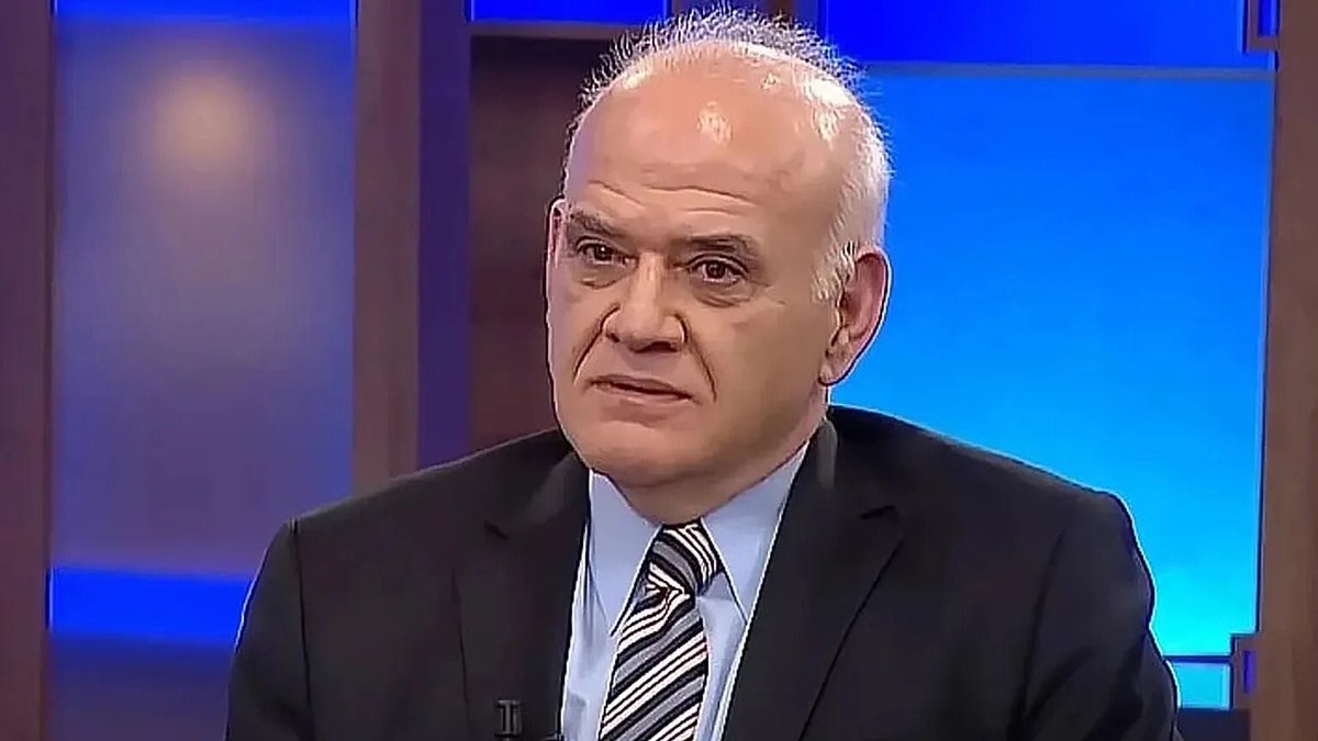 Fazilov111's tweet photo. Ahmet Çakar🗣️

Bu soruyu doğrudan Fenerbahçelilere soruyorum: Ali Koç başkanken TFF'yi istifaya çağırmadı. Sonra Sadettin Saran geldi, o da istifaya çağırmadı. Şimdi Aziz Yıldırım başkan, o da istifaya çağırmıyor. Acaba niye? Biri bunu bana açıklasın! 

Diğer "3 büyükler" kriz anlarında resmen çıkıp "TFF istifa" dedi. Fenerbahçe'de ise 3 başkan değişti ama birisi bile çıkıp net bir şekilde "istifa" diyemedi. Bunun arkasındaki gerçek nedeni bana açıklayana ömür boyu minnettar olacağım. 👇