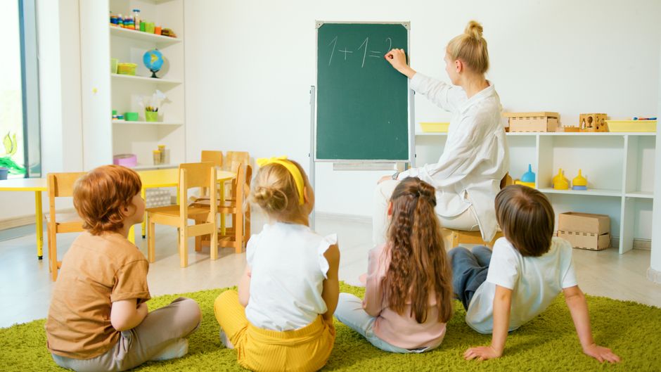 LuluStateFarm's tweet photo. Happy Teachers’ Day!
Today we celebrate the teachers who educate, encourage, and inspire every single day. ❤️
Take a moment to shout out a teacher who made a difference in your life! 👇✨
#TeachersDay #ThankYouTeachers #MakingADifference https://t.co/5ooq0388kP