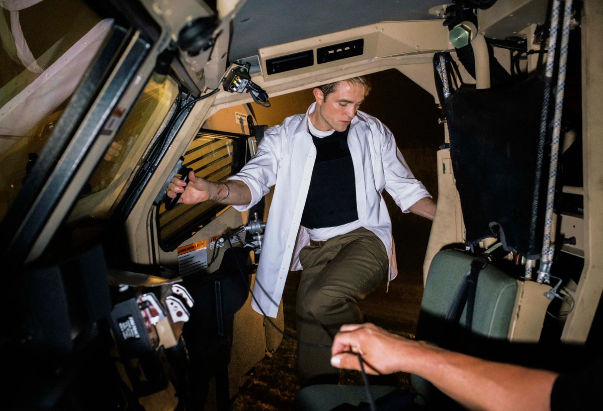 pattinsonphotos's tweet photo. Robert Pattinson photographed by Sinna Nasseri on the set of Primetime! https://t.co/tXA0hXwoUE