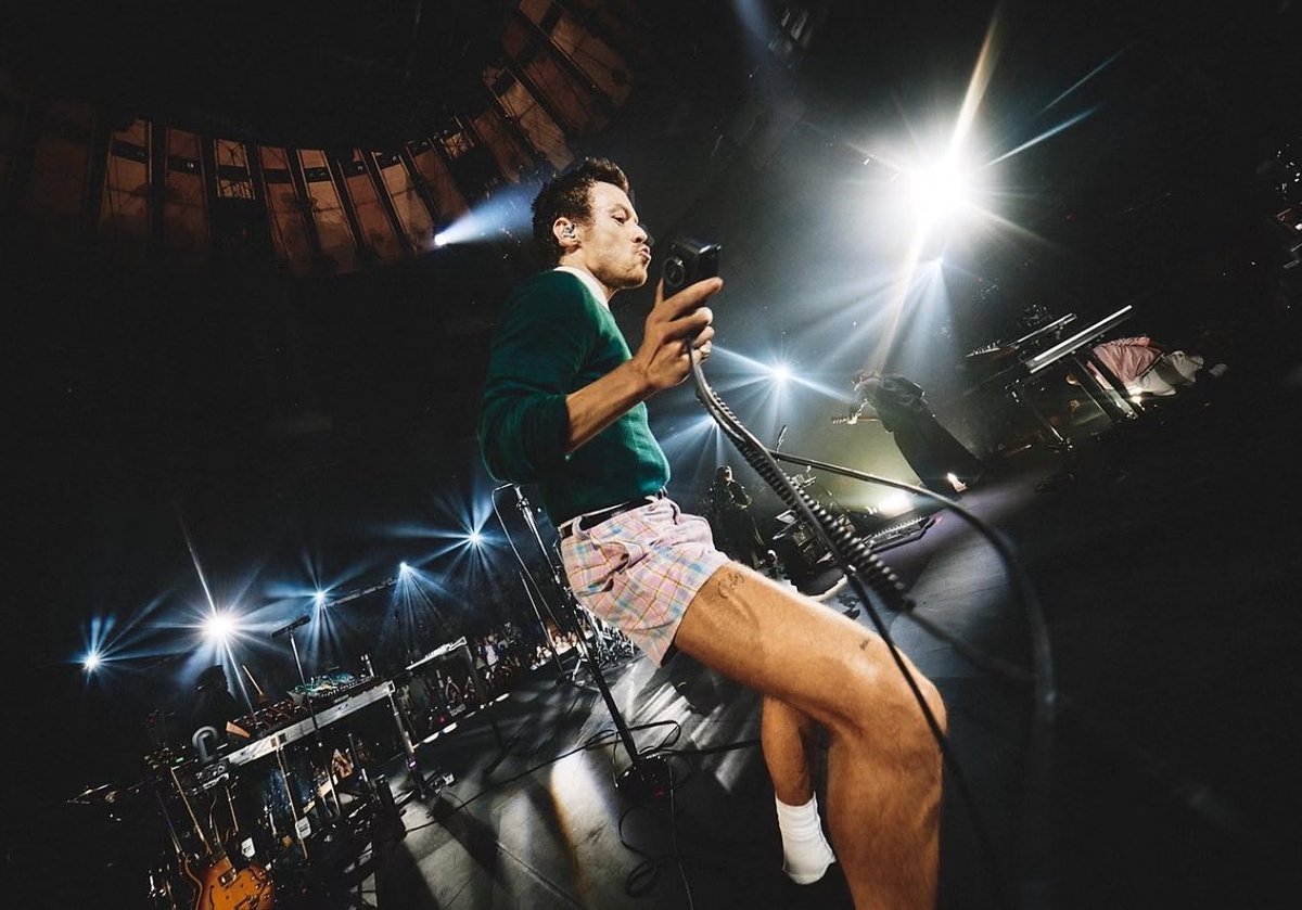 concertleaks's tweet photo. Harry Styles gifted all of the workers at the Together, Together pop up in NYC suite tickets for his Madison Square Garden residency! 

📸: Anthony Pham https://t.co/wCuebT6SRV