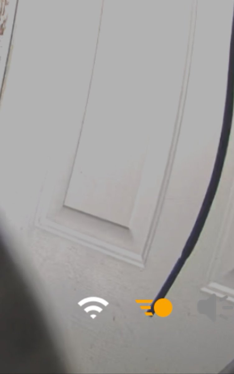 Ma7yru's tweet photo. What is going on Arlo? My system on Starlink shuts off, volume stops when the home is empty. Last Tues siren went off, one could hear my door code being put in and upon arriving home received notice those clips under both device & feed are unavailable. Domestic Violence Advocacy creating a safety pamphlet. What is the orange next to my STARLINK. Is this @Arlo or @T-Mobile or @Spectrum? @dvcollaborative @NCDV_Official @truthtold24 @JMoncktonSmith