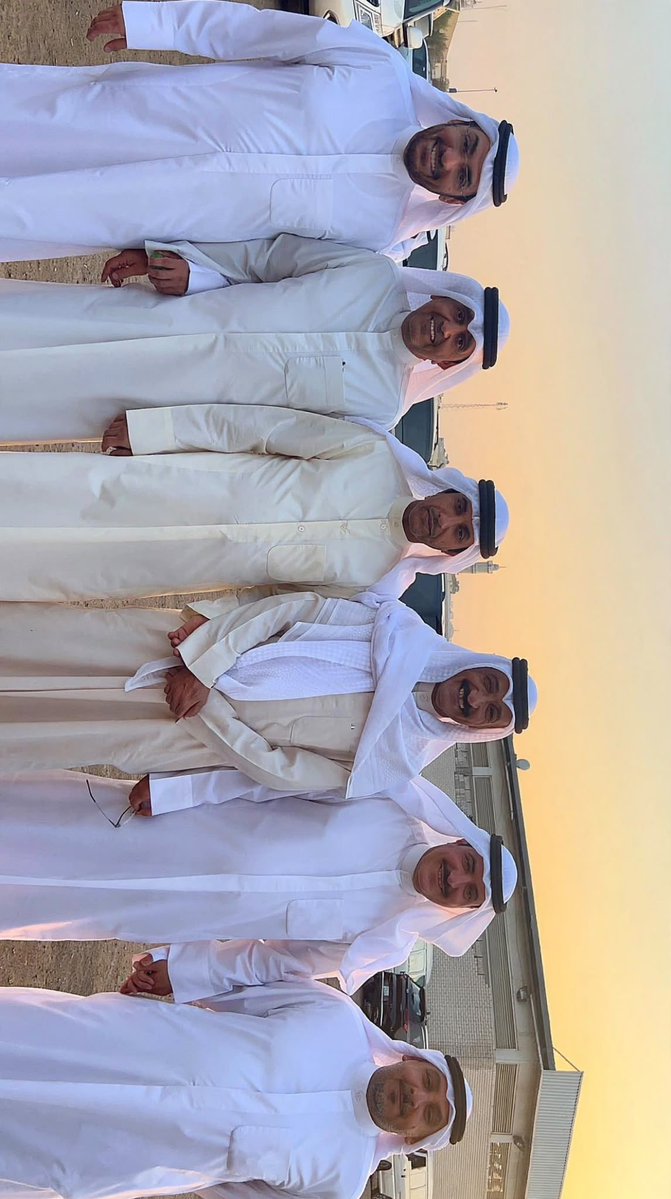 adalfahadduwail's tweet photo. صورة جميلة لأبناء ( القلعة ) الفردوس الكرام من اليمين حمدان السوارج و سعود الدقباسي و نافع الفيله و هويدي النصافي و عيد النصافي و فلاح السوارج https://t.co/YnV1CUQiAJ